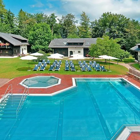 Holiday Village Hoteldorf Schonleitn Latschach Ob Dem Faaker See - Okt02056-cyb *